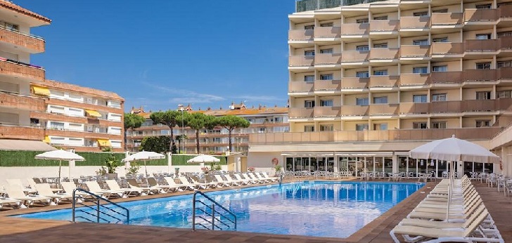 Indotek adquiere el hotel H·Top Royal Beach de Lloret de Mar 